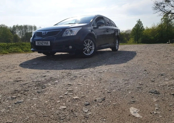 Toyota Avensis cena 33500 przebieg: 196000, rok produkcji 2011 z Sierpc małe 466